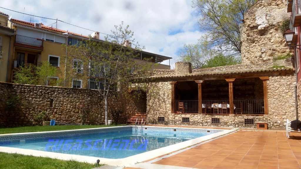 Fuga de agua en piscina de Cuenca